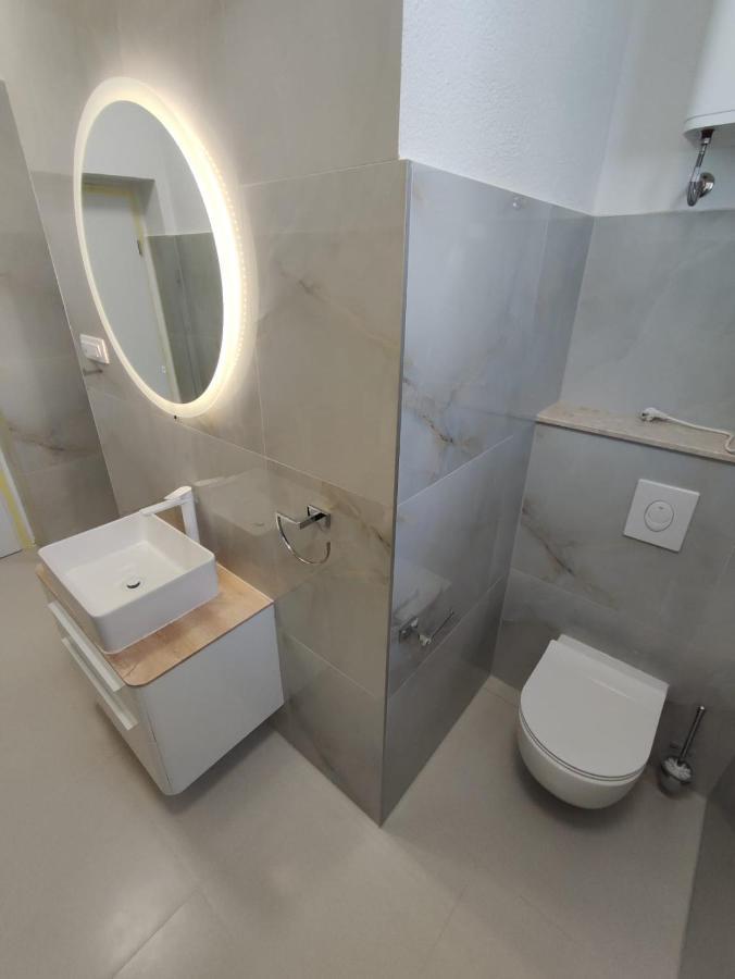 Apartman Luka - Apartment